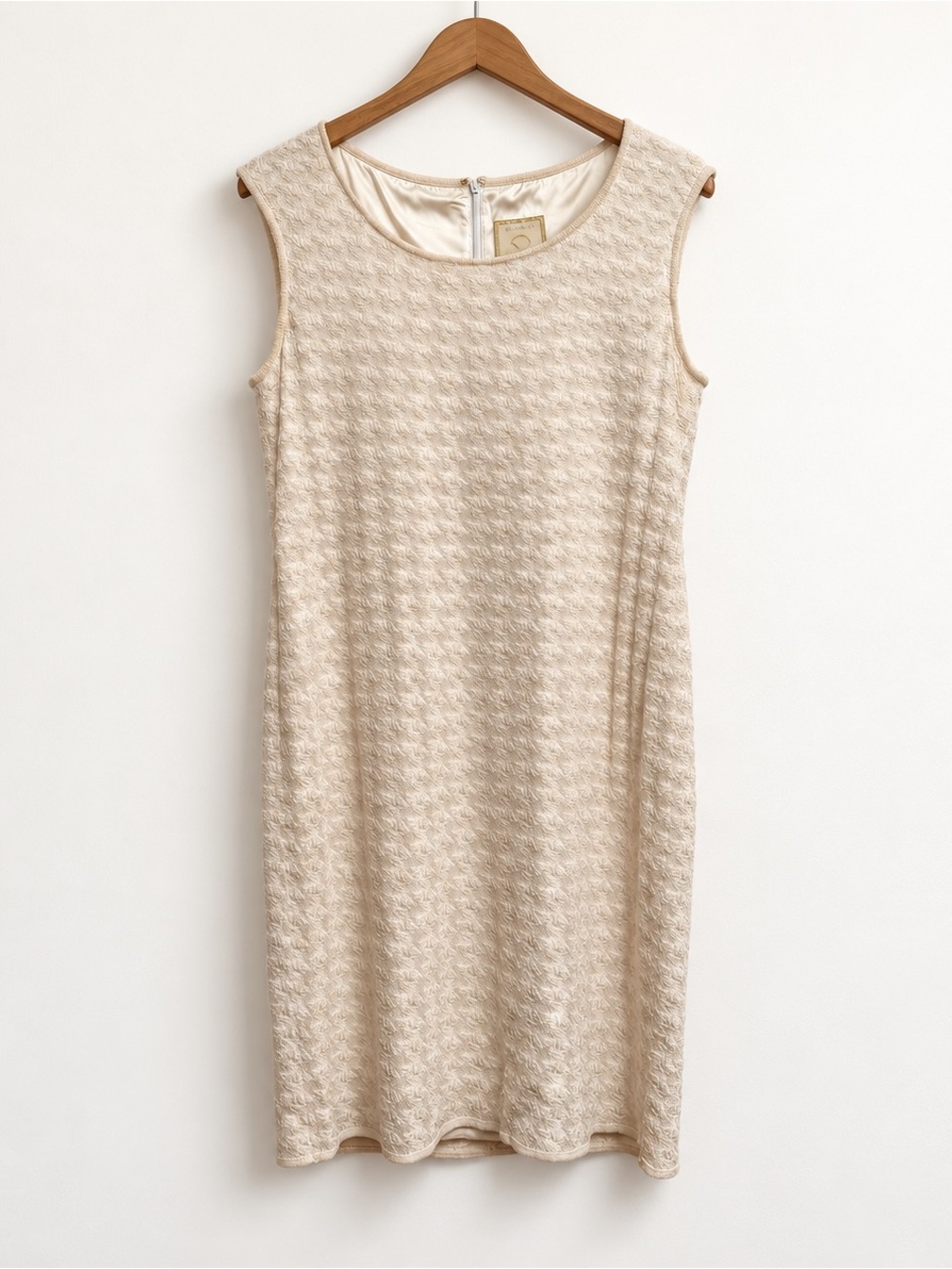 St. John Couture Ivory Textured Knit Sleeveless Sheath Dress Size 10